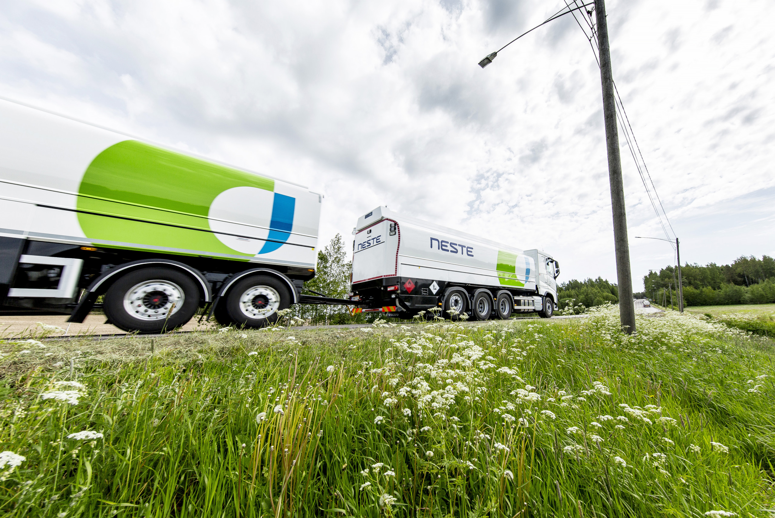 Neste tank truck